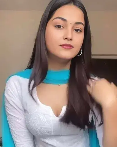 Escort In Lakhani